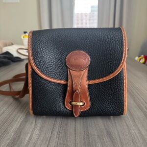 Vintage Dooney and Bourke All Weather Essex Arrowhead Black Leather Crossbody